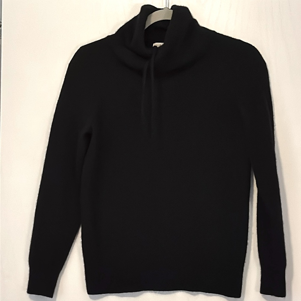EUC Black L.L. Bean Women's Classic 100% Cashmere Sweater, Funnelneck S